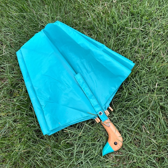 Duck Umbrella | Wooden Handle Push Button Novelty Umbrella - Picture 2 of 7